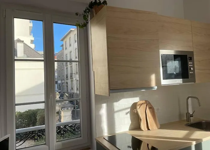 2 Min Halles, 3 Min Plages, Plein Centre. شقة