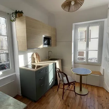 Apartman 2 Min Halles, 3 Min Plages, Plein Centre.